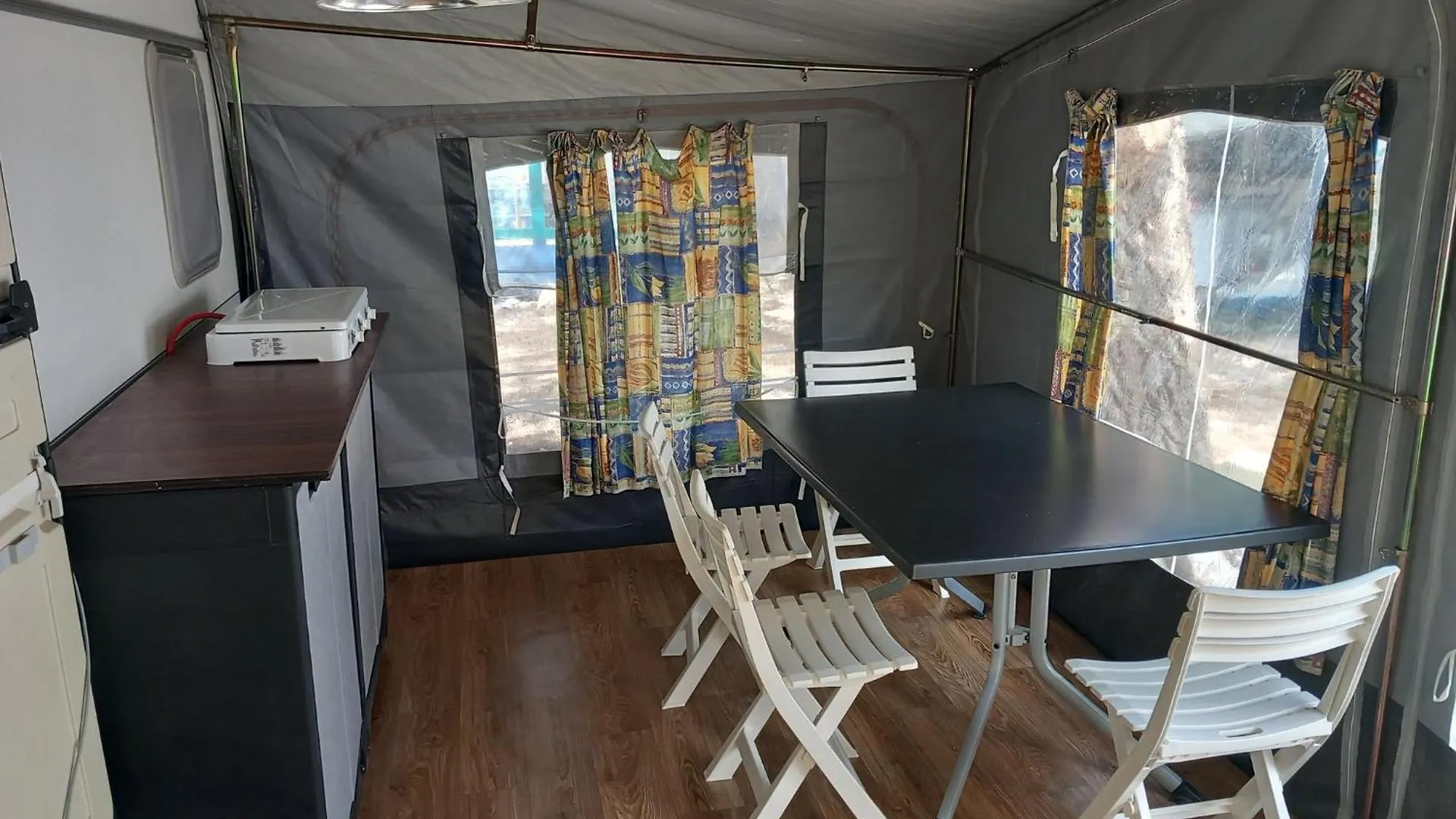 Guest house Room In Cabin - Caravan Near The Sea 4 Ugljan