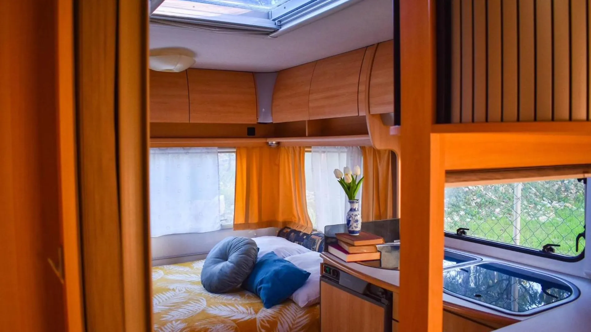 Guest house Room In Cabin - Caravan Near The Sea 4 Ugljan Croatia