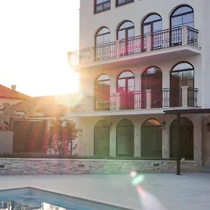 Hotel Stari Dvor, Ugljan