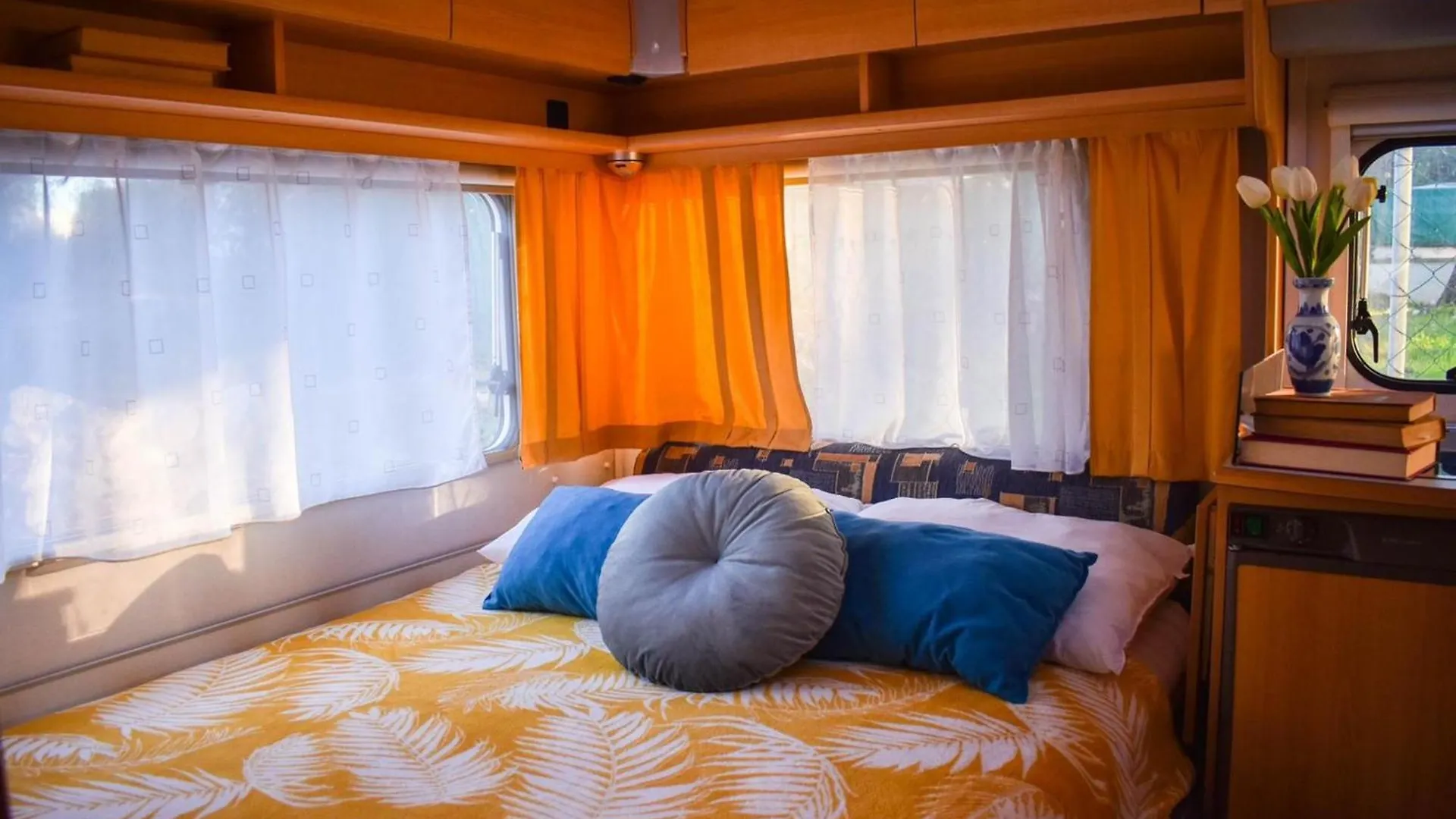 Guest house Room In Cabin - Caravan Near The Sea 4 Ugljan