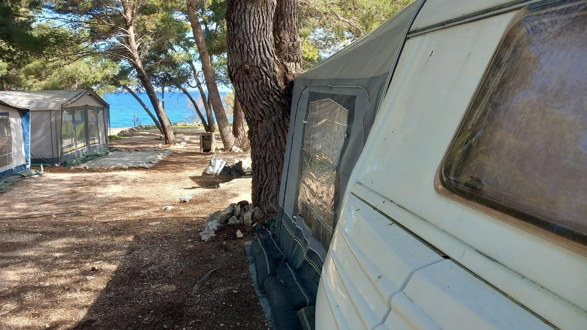 Guest house Room In Cabin - Caravan Near The Sea 4 Ugljan Croatia